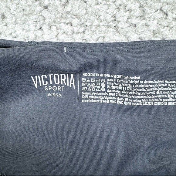 Victoria Secret Sport Knockout Tight Cutout Legging. Blue Gray Color. Size Med - Picture 3 of 10